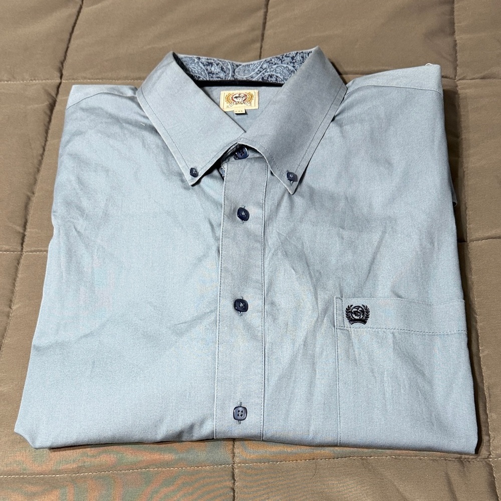Cinch long sleeved button down. Size XXL